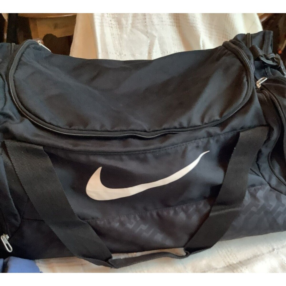 Nike Large Duffle Bag Black with White Swoosh Tire tread print bottom